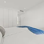 Luxury Escape Private Sunny Terrace&pool Apartamento